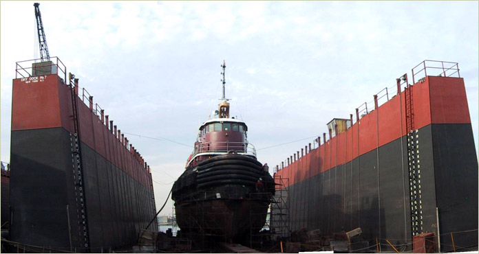 1700 Long Ton Floating Dry Dock with Vessel on Deck